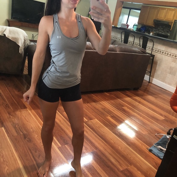 Under Armour Workout Tank - Picture 4 of 5